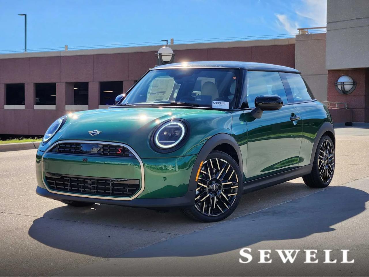 2026 MINI Hardtop Cooper S's photo