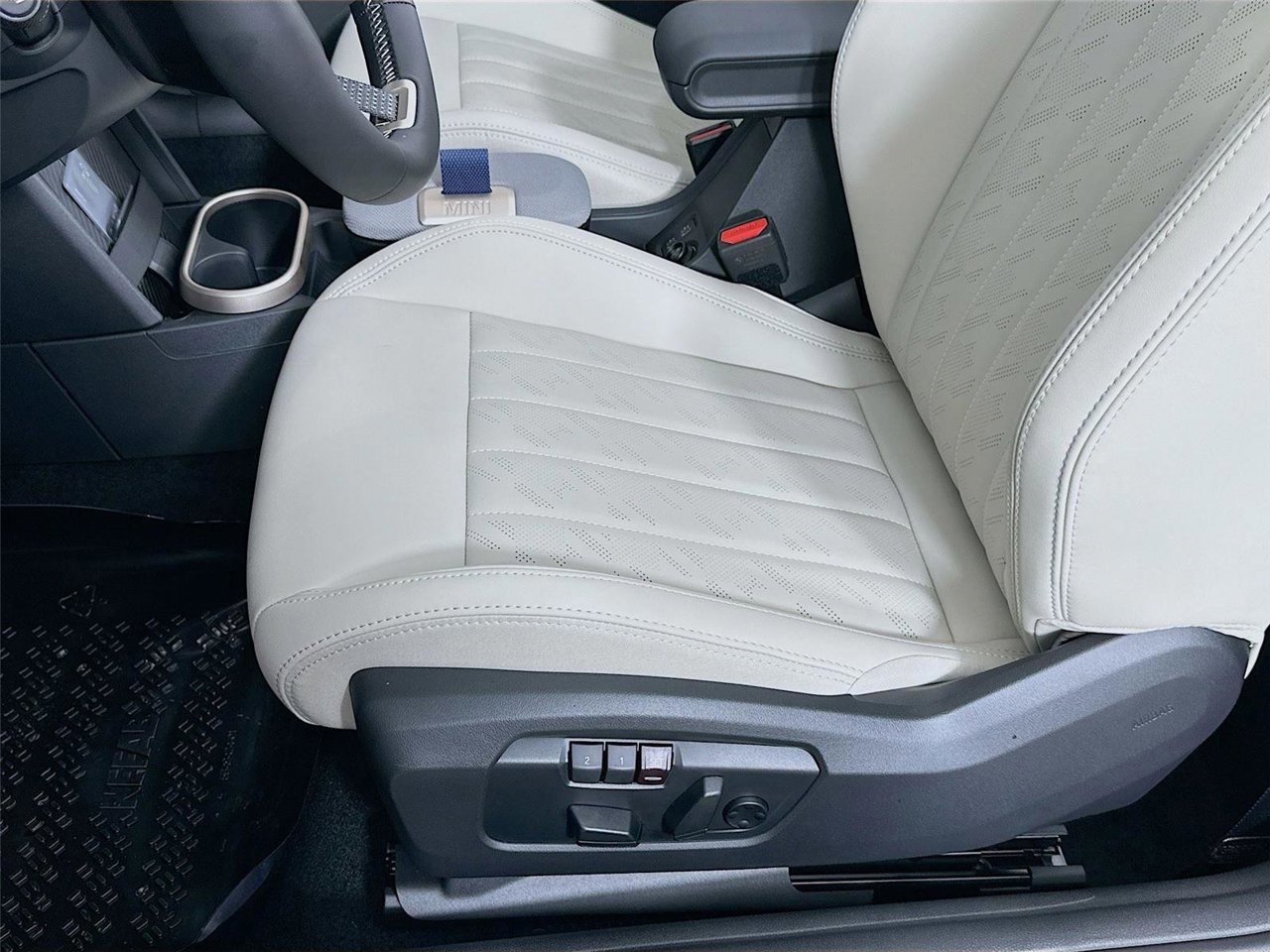 2026 MINI Convertible S - Photo 20