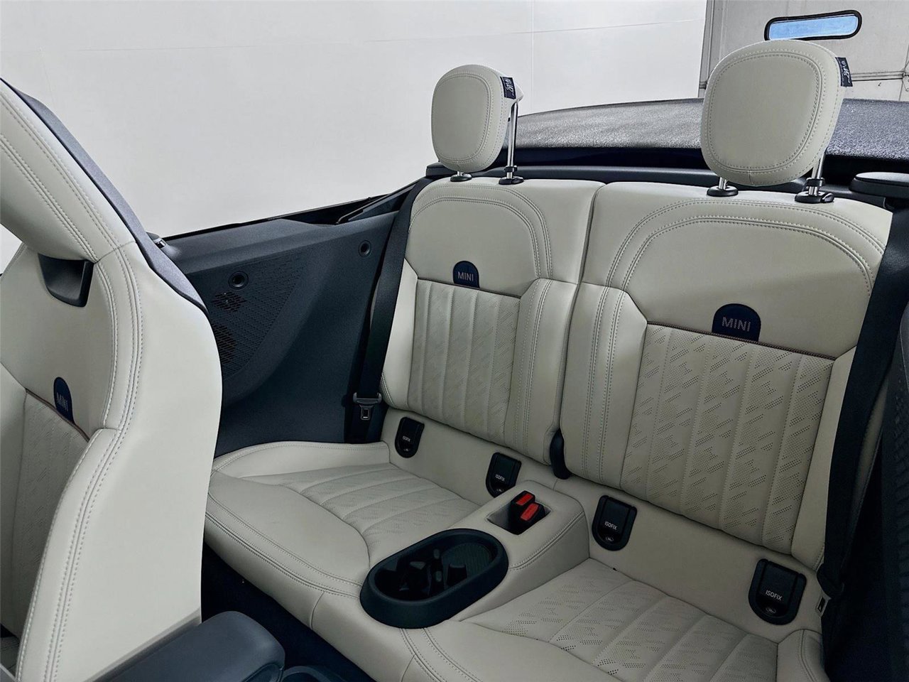 2026 MINI Convertible S - Photo 25