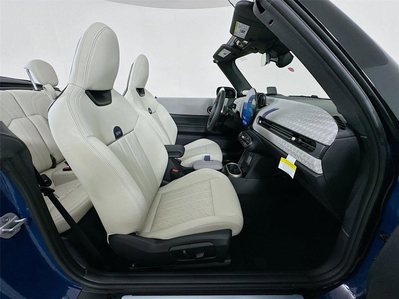 2026 MINI Convertible S - Photo 28