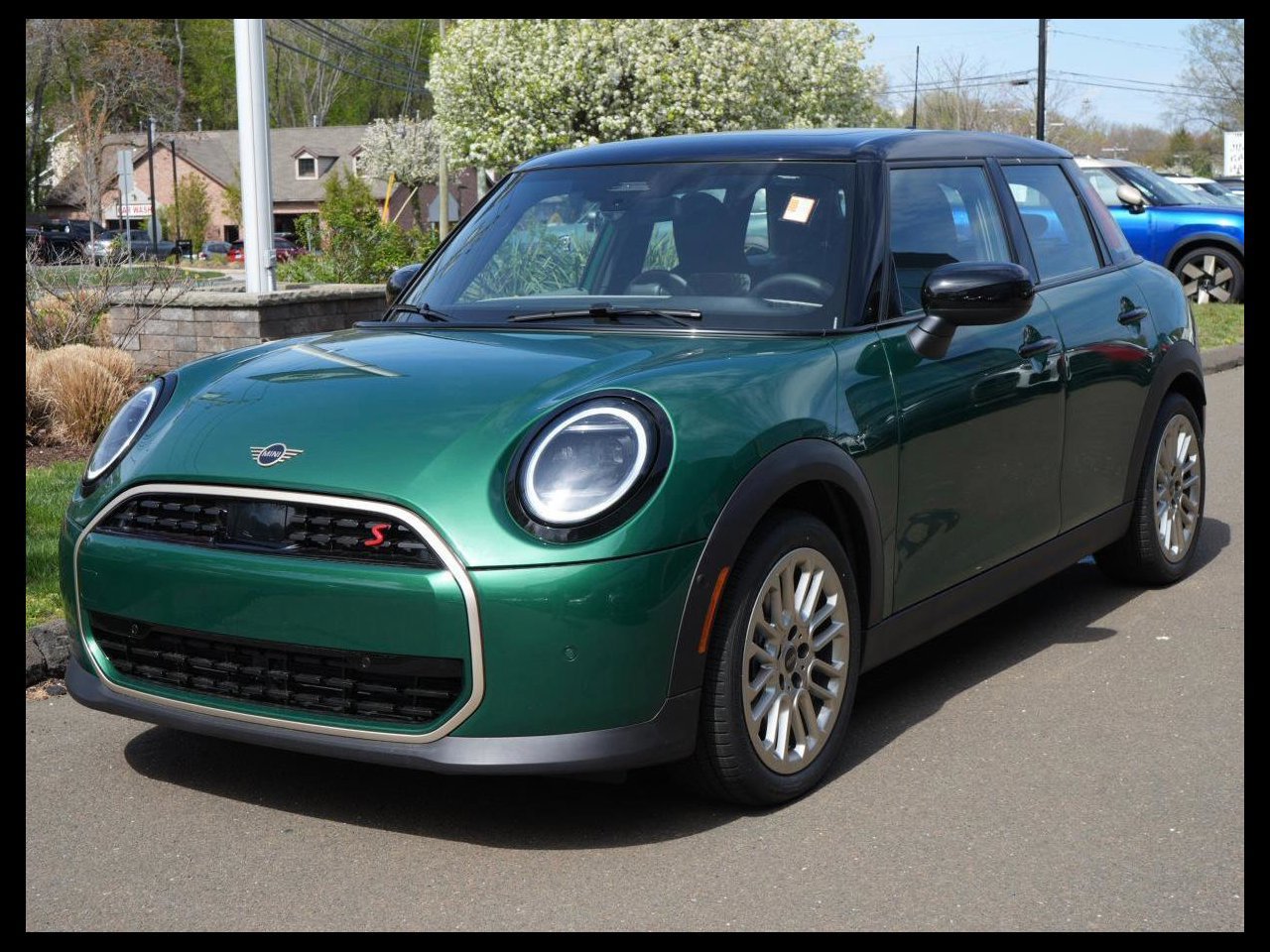 2026 MINI Hardtop Cooper S Signature's photo