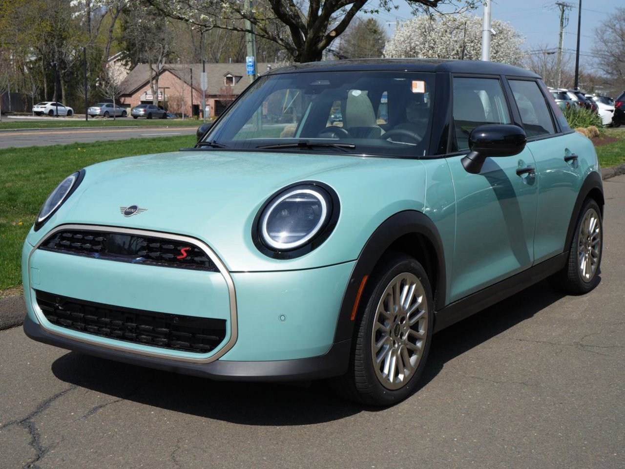 2026 MINI Hardtop Cooper S Signature's photo
