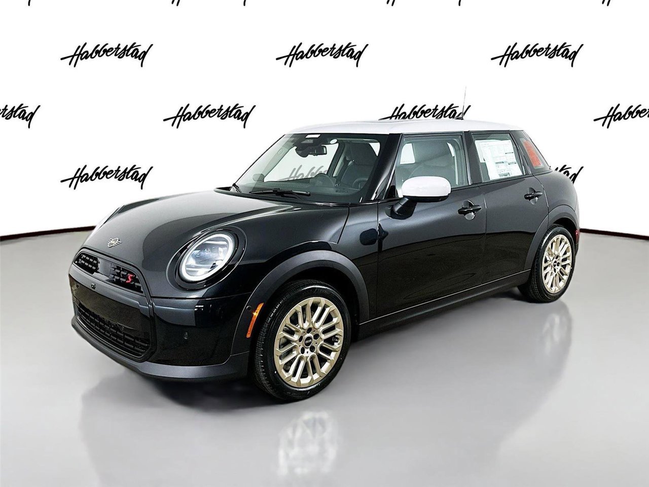 2026 MINI Hardtop Cooper S's photo
