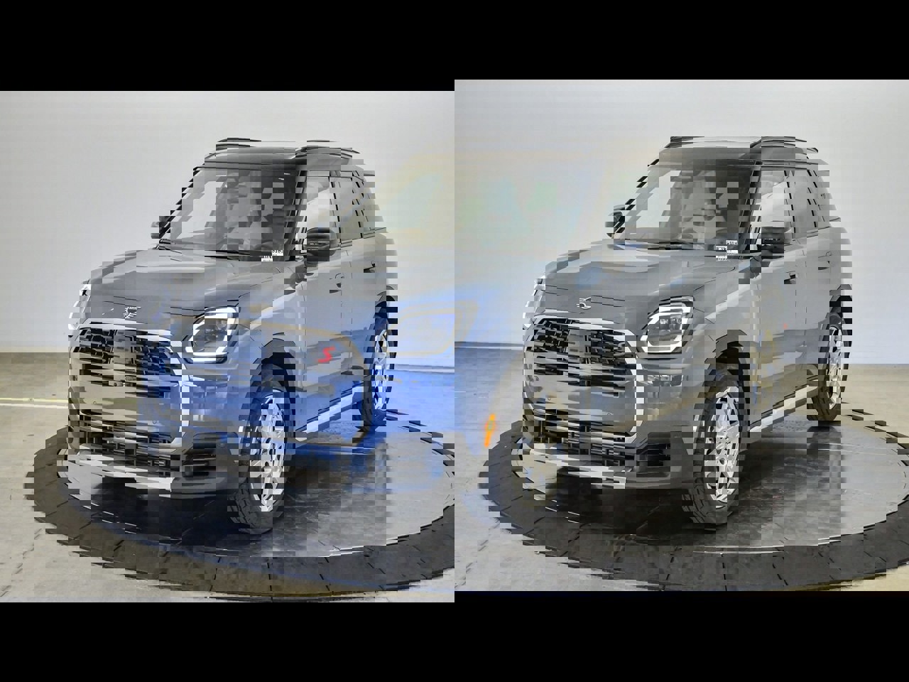 2025 MINI Countryman S's photo