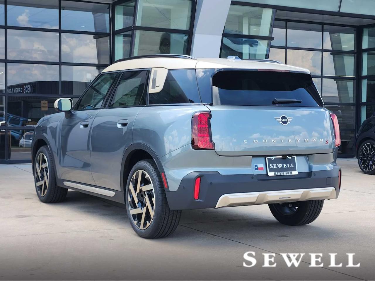 New 2027 MINI COUNTRYMAN ICONIC Sports Activity Vehicle in