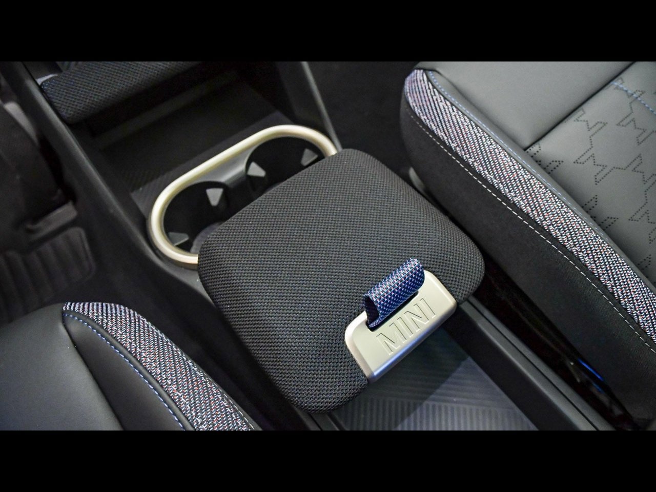2026 MINI Countryman S - Photo 24